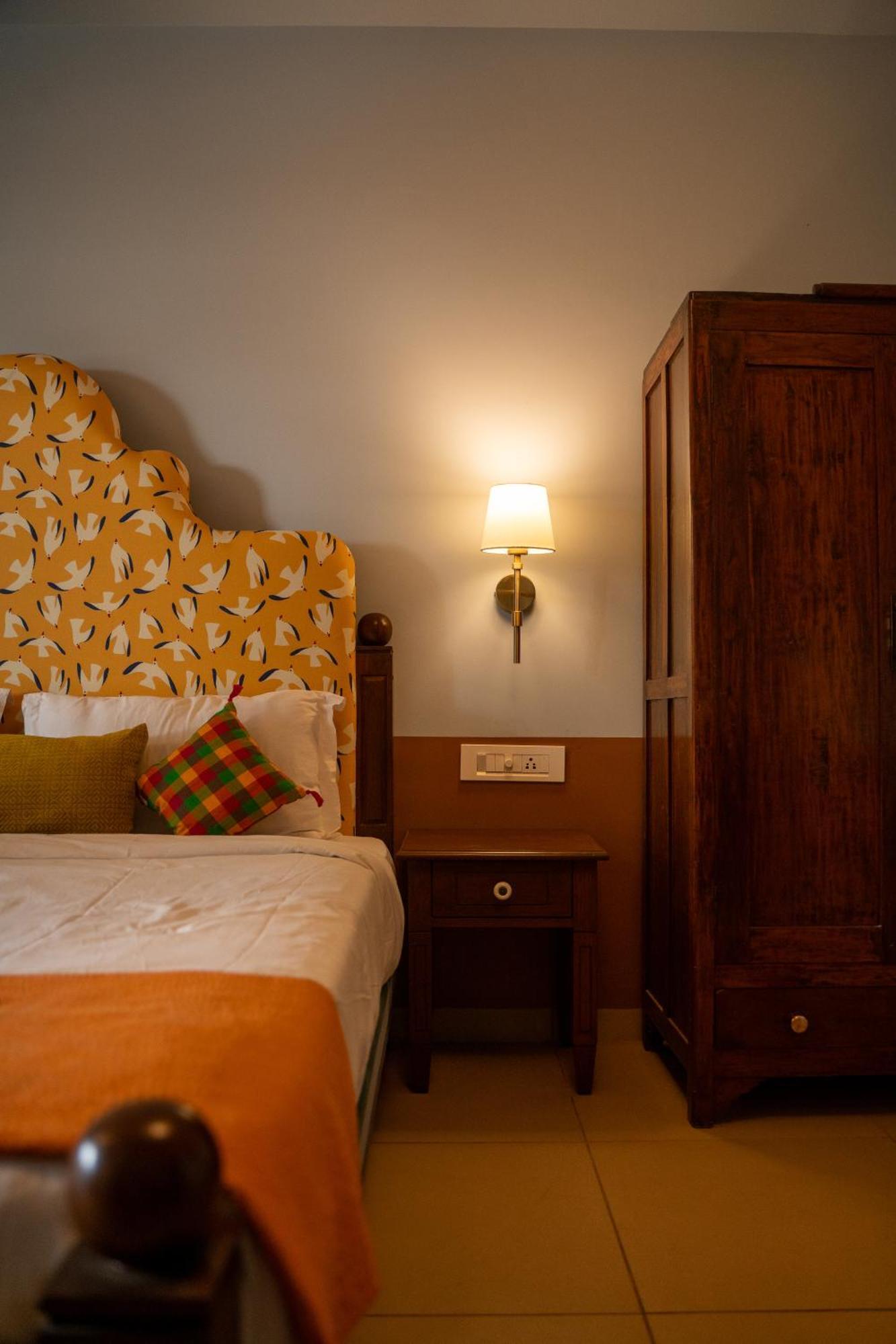 Hotel The Project Cafe Aldona Esterno foto